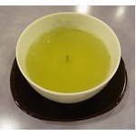 百発百中で“茶柱が立つ”お茶、お湯を注ぐだけの「茶柱縁起茶」。