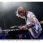 「Japan Expo Paris」名誉ゲストに小室哲哉、名曲の数々に約3,000人が大合唱