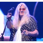 “伝説的ロックバンド”グレイトフル・デッドの元ボーカル死去