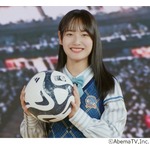 アイドルがサッカーの“スゴ技”披露、ドリブルで交わされた槙野智章「待って待って…」