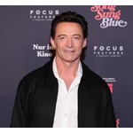 ヒュー・ジャックマン、舞台「美女と野獣」でベル抱えたら「ちょっとおしっこ出ちゃった」