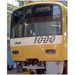 京急9年ぶりの新車体色は黄色、“しあわせの黄色い電車”が走る。