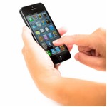 iPhone原因で就職面接落ちる、面接官曰く「富裕層の学生だから」。