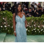 54歳ナオミ・キャンベル、“メットガラ”参加するには「歳を取り過ぎている」