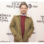 イライジャ・ウッド、“ホビット村”での結婚式にサプライズ登場