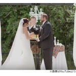 結婚式で突然新婦をビンタした新郎、なぜ？