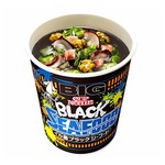 イカ墨別添の夏限定“黒い”カップヌードル