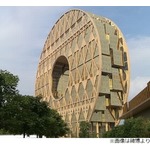 中国人も驚いた“ブサイク建築”10選