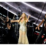 マライア・キャリー、故マイケル・ジャクソンとの“未発表デュエット曲”リリース願う