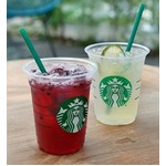 スタバが“気分転換”ドリンク、注文後にバリスタがシェイカー振り提供。