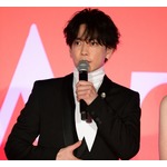 佐藤健、花粉シーズンの撮影で「鼻をかむたびに“白塗りメイク”はげた」