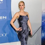 マイリーの前で嘔吐した米女優、おしゃれなパーティーでの失態告白。