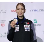 女子フェンシング・江村美咲選手が金メダル、“男女通じて史上初”の快挙