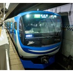 東京の臨海部結ぶりんかい線“初の世代交代”、新型車両「71-000形」の出発式
