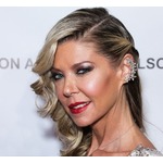 ホテルのバーで薬物盛られた？ 病院搬送の米女優「外でタバコ吸ってる間に…」