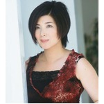 桜田淳子40周年で自選ベスト、11月には一夜限りのファン感謝イベント。
