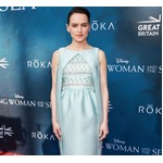 「スター・ウォーズ」女優、ディズニーランドのアトラクションで同役キャストと対面した結果…
