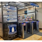 ローソン、“商品手に取って店外へ出るだけ”で買い物完結の店舗オープン
