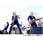 THE BAWDIESが野外フリーLIVE、大阪城公園でファン4,000人が熱狂。