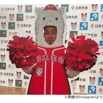 “顔ハメ”したハム中田翔に「かわいい！」の声