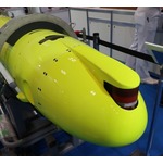 防衛装備庁が無人水中航走体「UUV」実機初展示