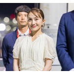 ももクロ・百田夏菜子“生の競馬”の迫力に興奮、表彰式でプレゼンター
