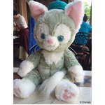 TDS新キャラグッズ求め長い列、購入まで1時間以上待つほどの人気ぶり。