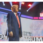 トランプ大統領、米国外で製作の映画に“100％の関税”課す方針を表明