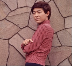 「50年くらい前の美川よ〜」若き美川憲一に反響、ウエストが細かった