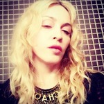 ガガとマドンナが新たなバトル、式典パフォーマンス巡り水面下で火花。