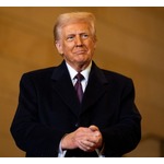 トランプ大統領「火星やそのはるか彼方にアメリカの国旗を掲げる」
