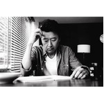 桑田佳祐が13年ぶりの単行本、ソロ活動開始後の人生を語り尽くす。