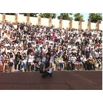 家入レオが全国5都市を完走、フリーライブでトータル1万人を動員。