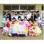 ももクロが中学校訪れエール、“ももいろクローバー爽”としてライブも。