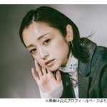 “関節緩い”安達祐実がクイズ「私の右ひざか左ひざ どちらがはずれやすいでしょう？」
