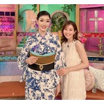 アンミカ「小顔すぎて隣に並ぶと…」“尊敬する友人”田中みな実と2ショット